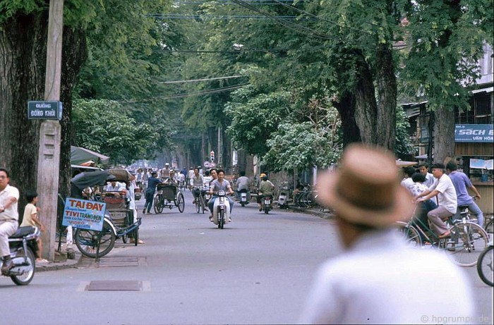 Đường Đồng Khởi, 1991.